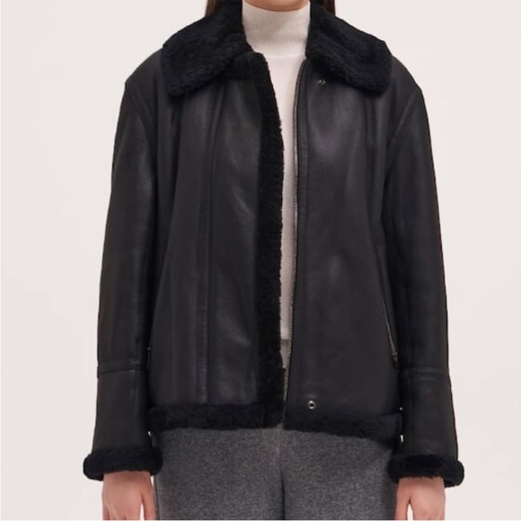 Theory
Moto Jacket in Shearling - Picture 2 of 16